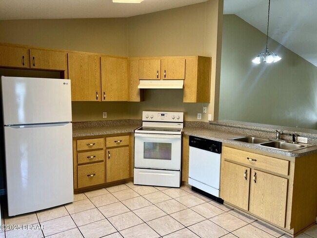 Photo - 21 Wellwood Ln