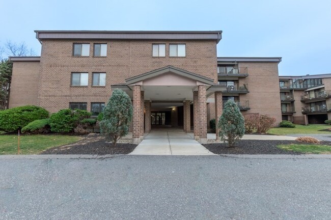 Photo - 4 Ledgewood Way Condo Unit 13