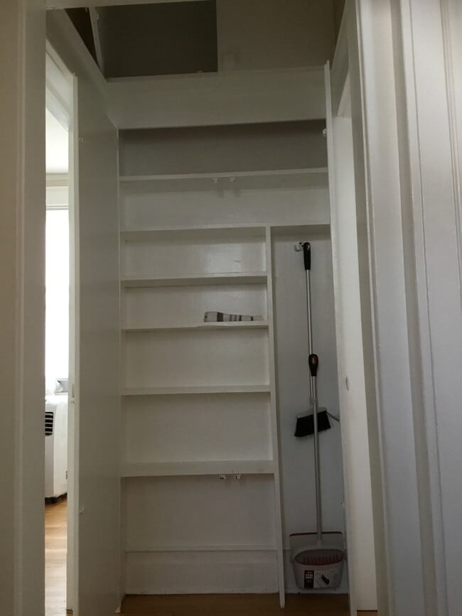 Storage - 17 Glenwood Blvd Unit First Floor