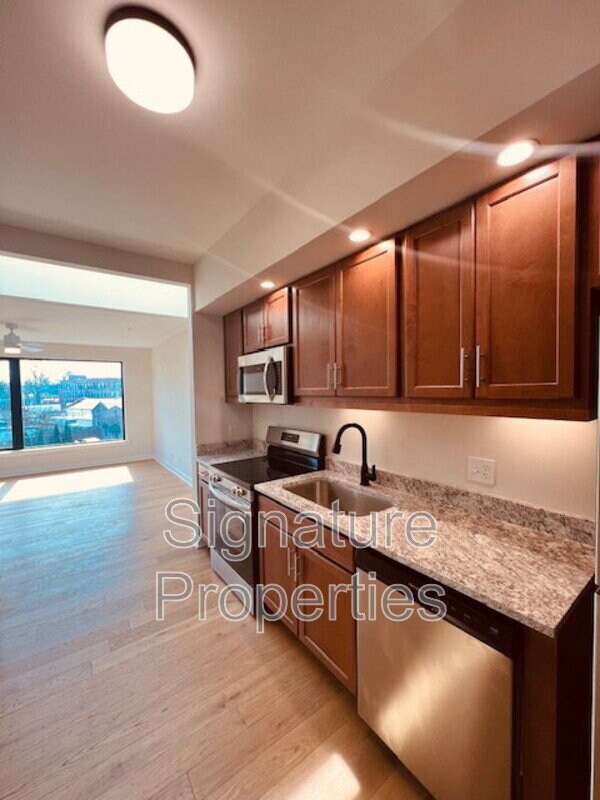 Photo - 712 High St Unit Apt 11