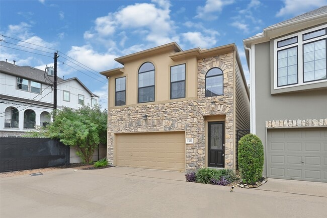 Photo - 1320 Studer St