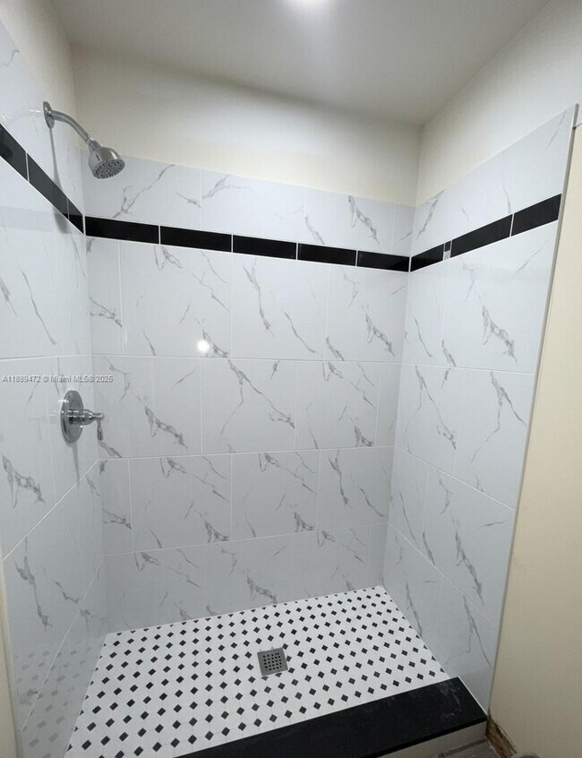 Photo - 604 NW 13th St Unit 23