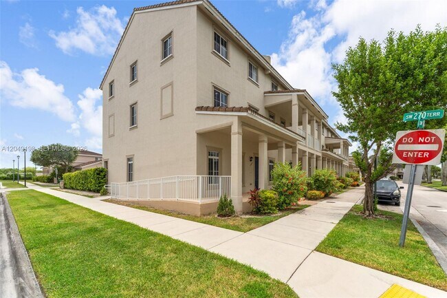 27021 SW 140th Path