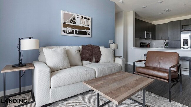 Photo - 14015 Univ Pass Unidad 2310