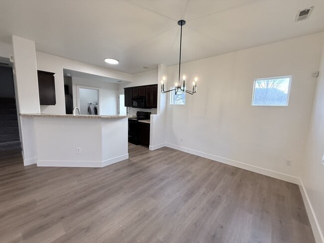 Photo - 4799 Topcrest Dr