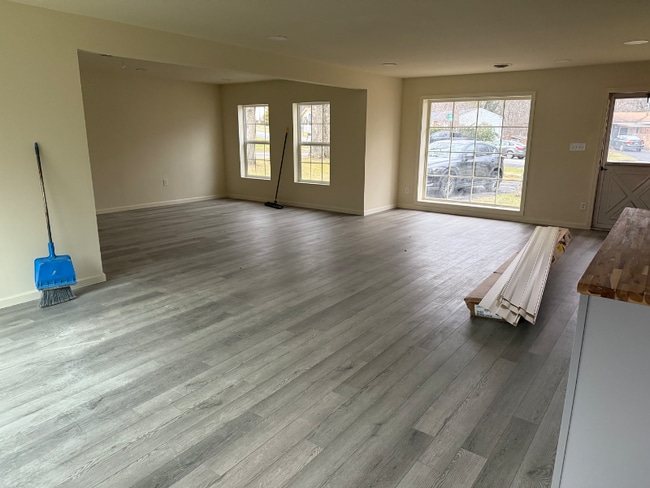 Photo - 1940 N Oak Ln