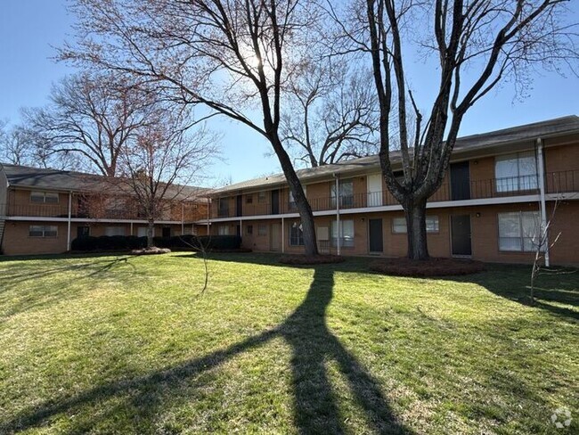 Building Photo - Apartment near Plaza Midwood