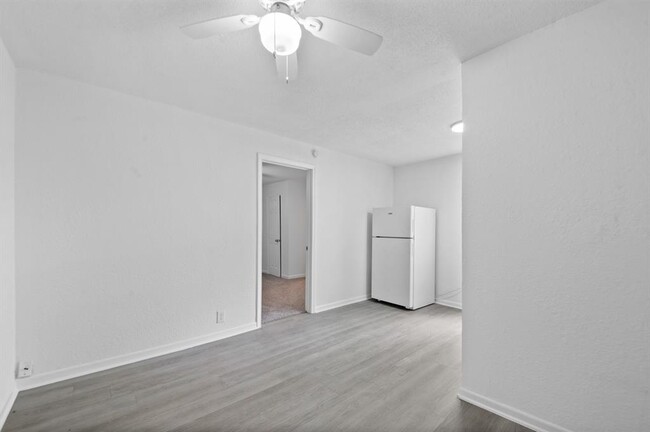 Building Photo - 806 E Emily Ave Unit 3 Rental