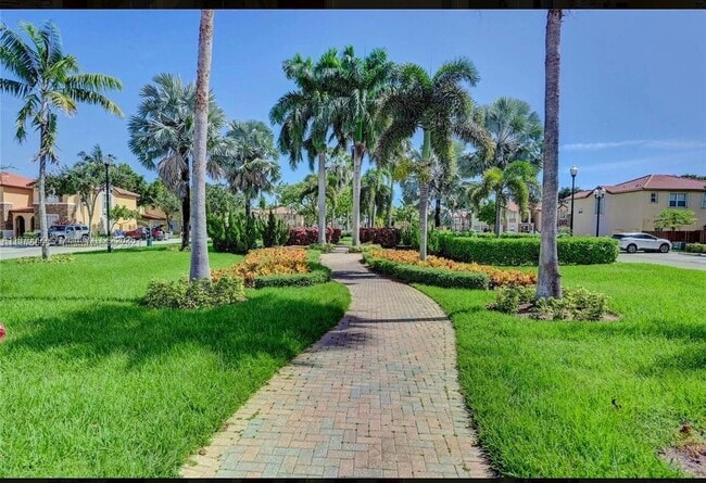 Photo - 1420 NE 33rd Ave