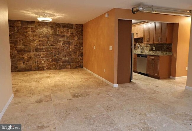 Photo - 747 Garden Dr