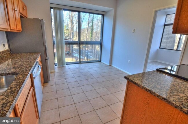 Building Photo - 2110 Green Watch Way Unit 11/200A