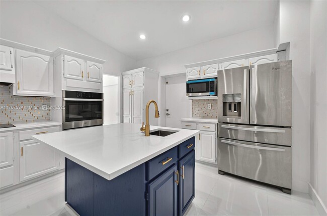 Photo - 4031 Coral Hills Dr House