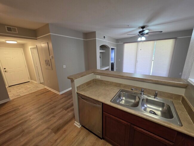 Photo - 2801 Chancellorsville Dr Unit 314
