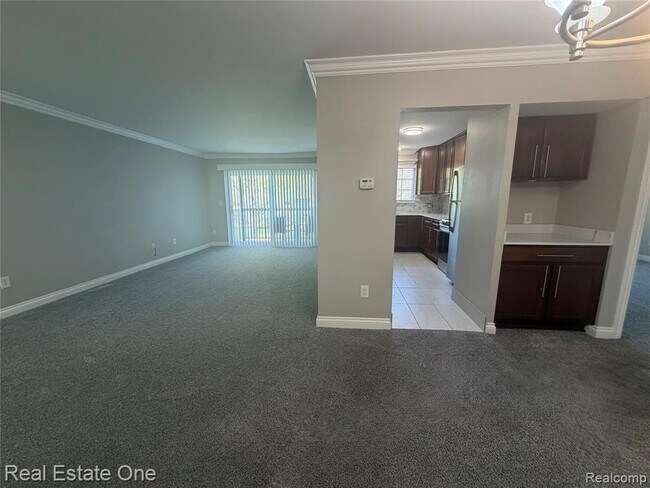 Photo - 3551 W 14 Mile Rd Unit 3