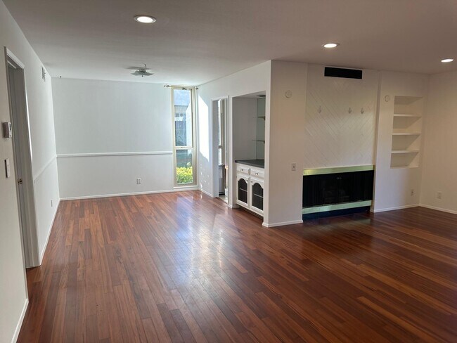 Photo - 31515 Lindero Canyon Rd Unidad Westlake Village