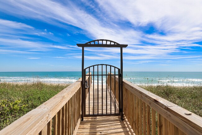 Photo - 4810 N Hwy A1A Unidad 3C