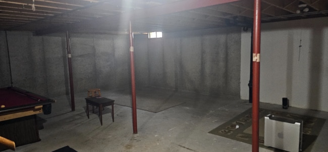 Photo - 200 Frances St