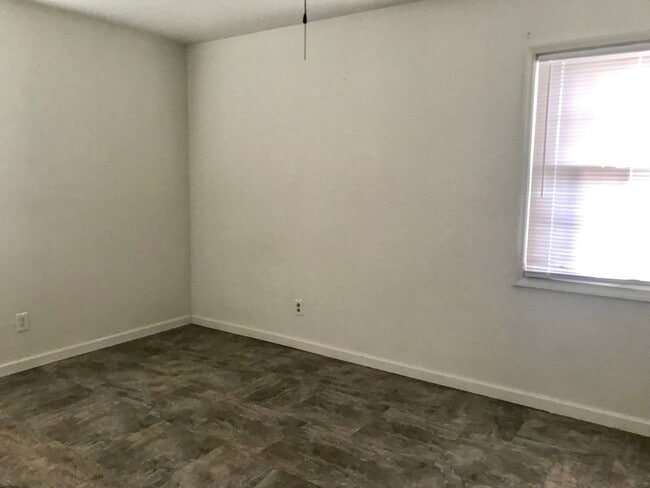 Photo - 1108 Weeks St Unit C