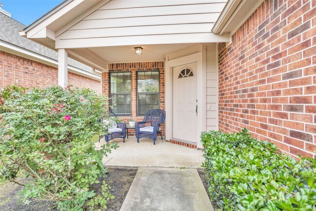 Photo - 119 Golfview Ct
