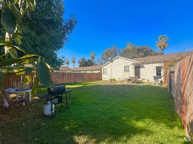 Building Photo - 260 E Puente St Rental