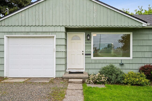 Photo - Updated NE Portland Home w/Fenced Yard and Upgrades!