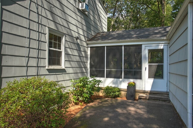 Photo - 57 Wampus Way