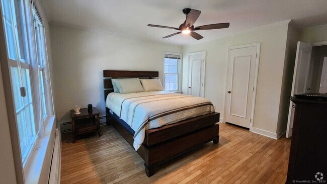 Building Photo - 44 Cedar Hill Rd Rental
