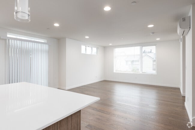 2BD, 1.5BA - 1,330SF - Rainier View Homes