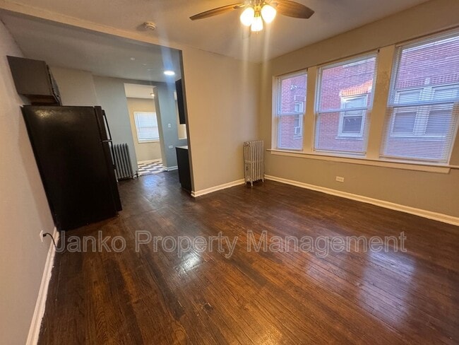 Photo - 5903 W Huron St