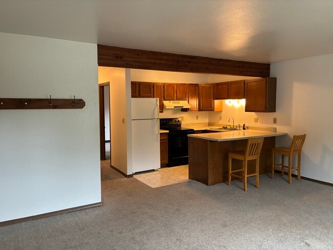 Building Photo - 615 Ginko Rd Unit Apartment 2