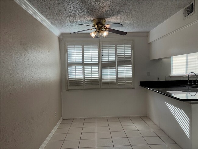 Photo - 7714 Renwick Dr Unit True