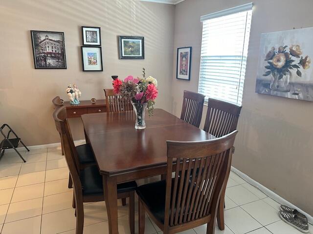 Photo - 4039 Exeter C