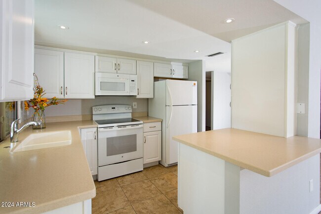 Photo - 7232 S La Rosa Dr