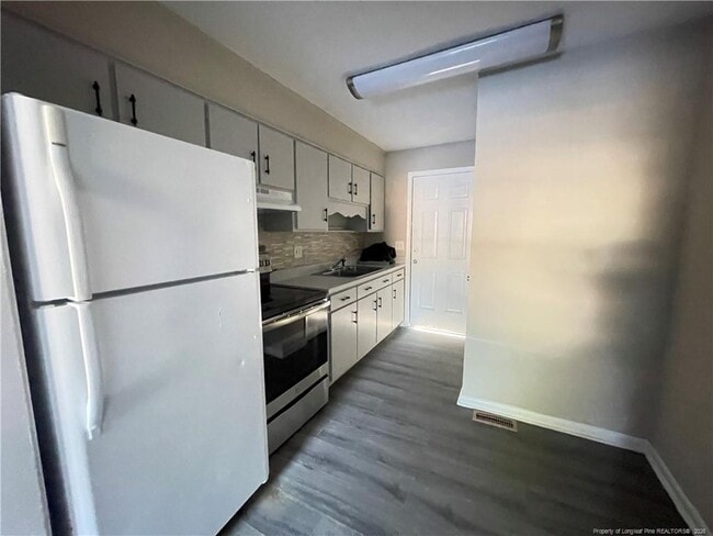 Photo - 4953 Fieldcrest Dr