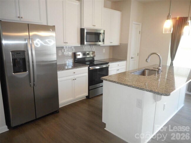Photo - 2105 Autumn Olive Ln