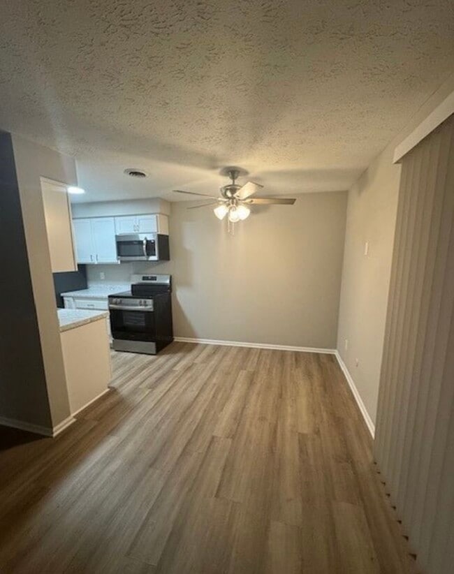 Photo - 4360 Inner Circle Dr Unidad C-15