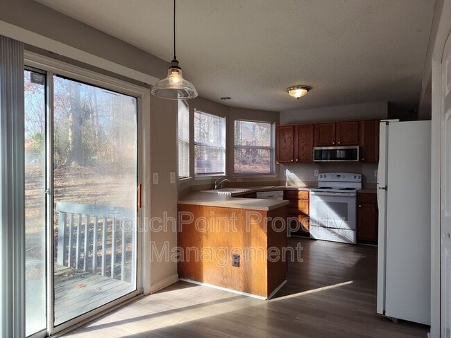 Photo - 10000 Dunfries Rd