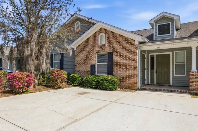 1611 Quazar Rd