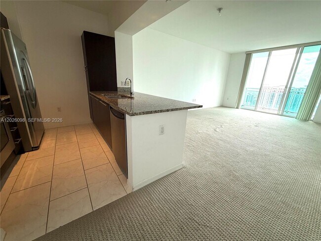 Photo - 951 Brickell Ave Unit 3703