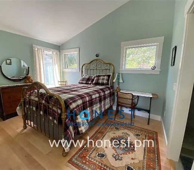 Photo - 43 Harding Rd