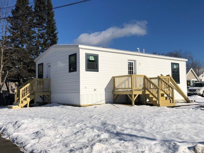 Building Photo - 69 Manchester St