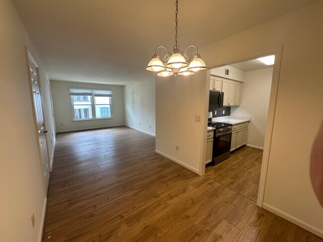 2118 Acklen Ave