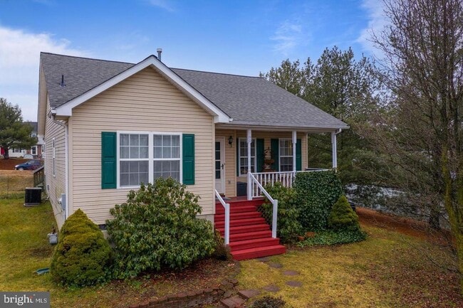 Building Photo - 100 Deer Hill Ct