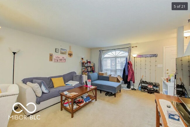 Photo - 3057 Armory Dr