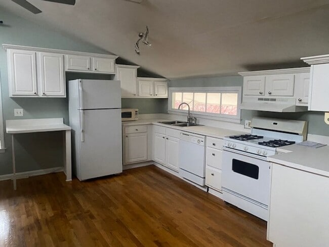 Photo - 883 Monroe Dr NE Unidad 5