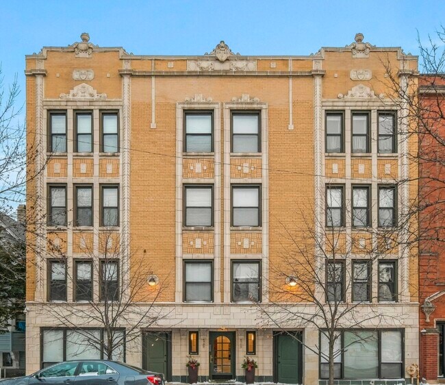 Building Photo - 4105 N Damen Ave Unit 23