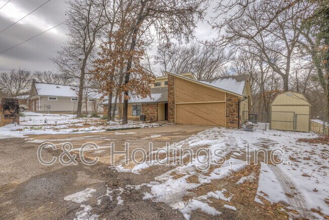 Photo - 630 S 276th E Ave