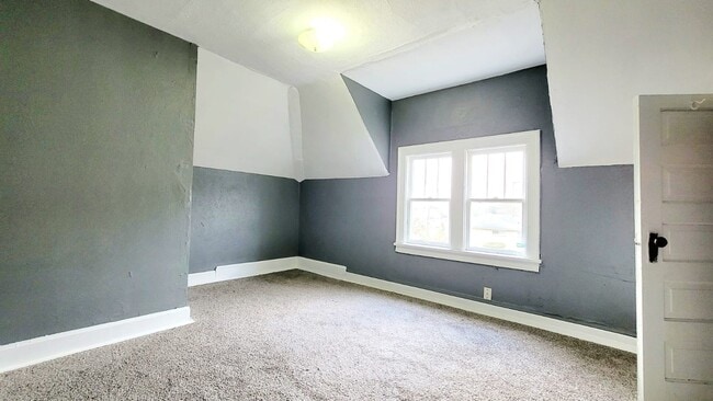 Photo - 1918 Lincoln Way W Unit 1918 Lincoln Way W. APT C