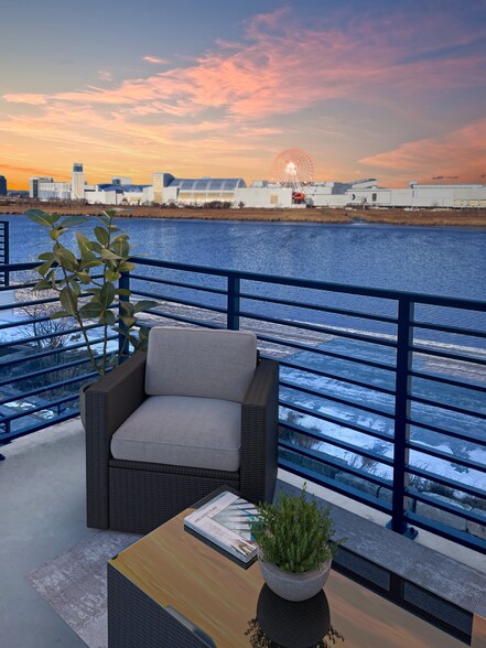 Spacious balconies & terraces with waterfront views in select residences
