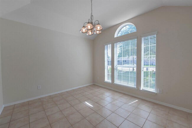 131 Sunset Falls Dr